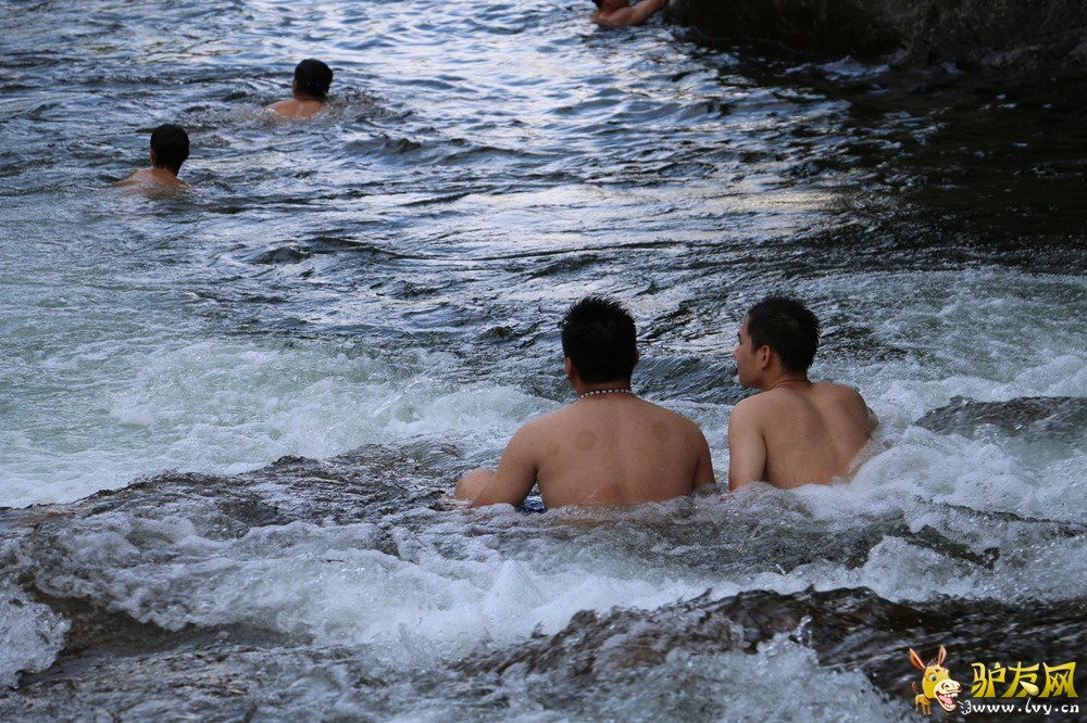 ����ɽ����